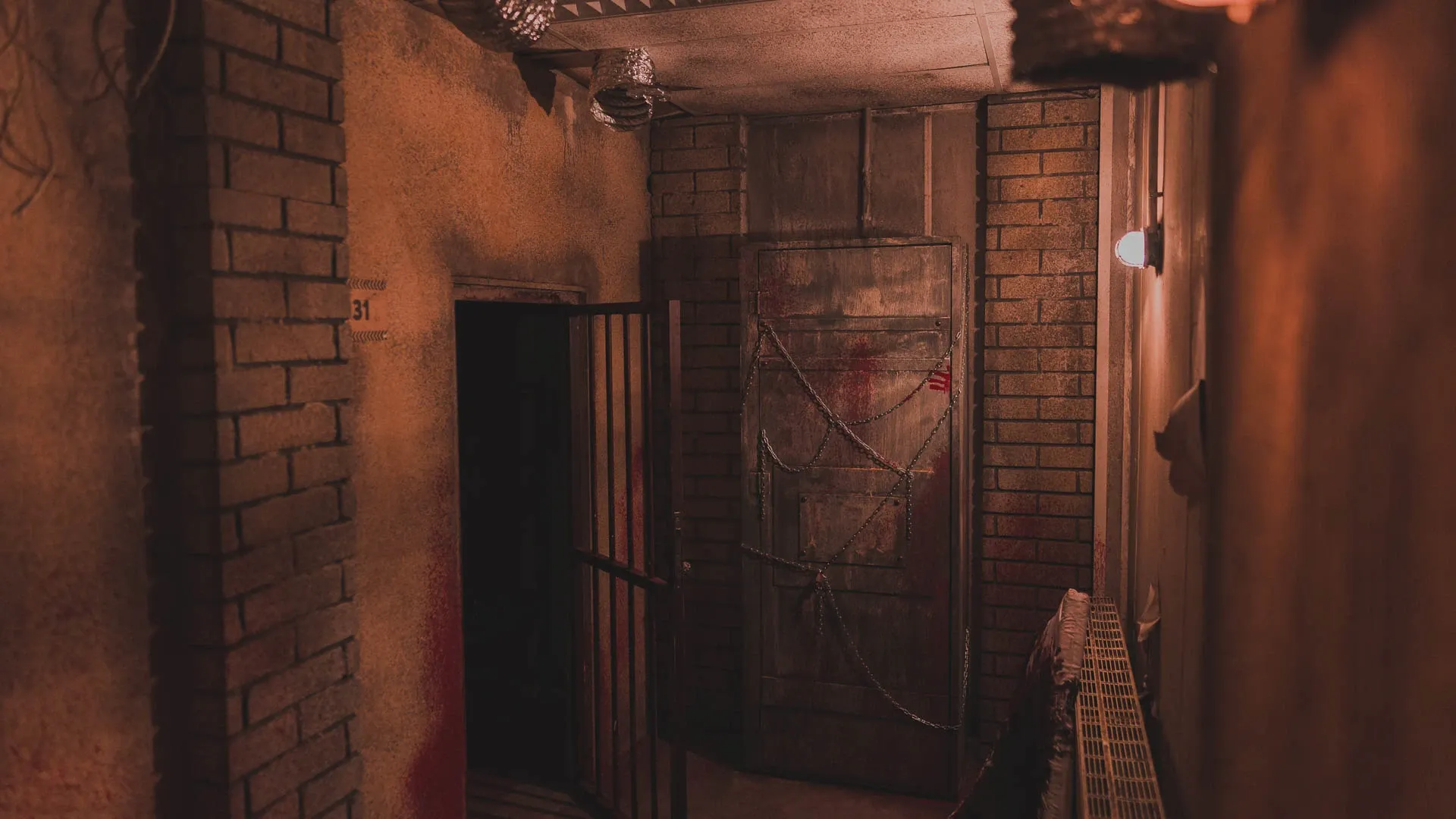 Décor de la salle d'escape game Walking Death
